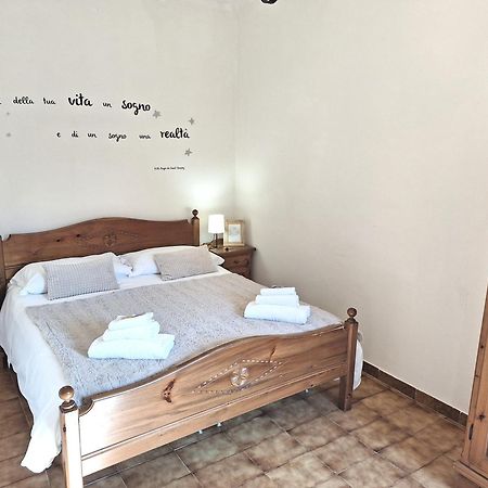 Apartmán La Casa Del Gigante Frassino Acceglio Exteriér fotografie