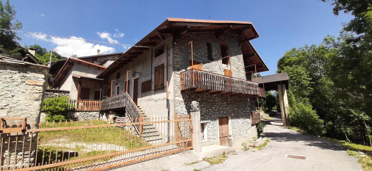 Apartmán La Casa Del Gigante Frassino Acceglio Exteriér fotografie